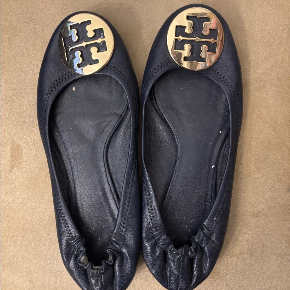 GUC size 8 Tory Burch Navy Ballet Flats with Gold Accent